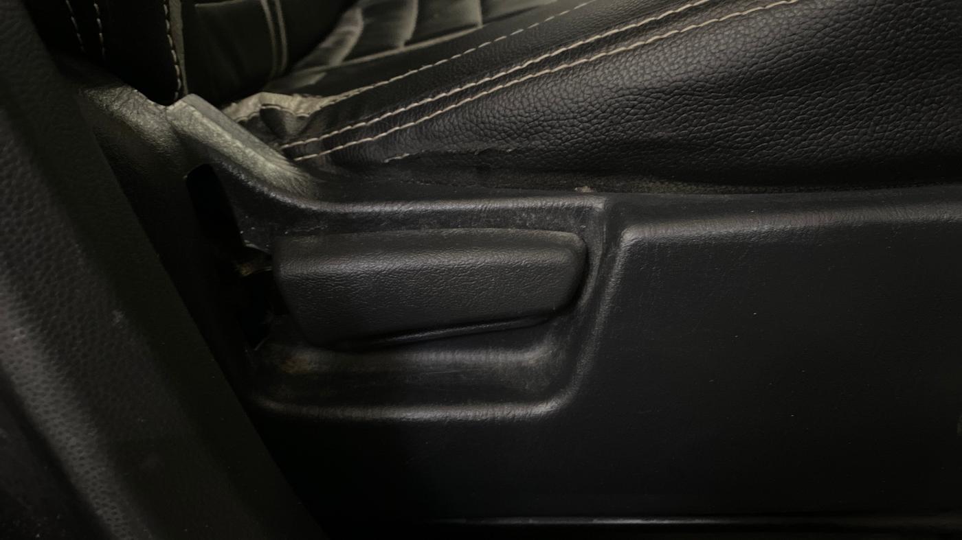 2015 Maruti Alto K10 VXI AMT, Petrol, Automatic, 85,113 km, Driver Side Adjustment Panel