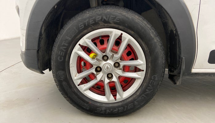 2020 Renault TRIBER 1.0 RXL PETROL, Petrol, Manual, 23,625 km, Left Front Wheel