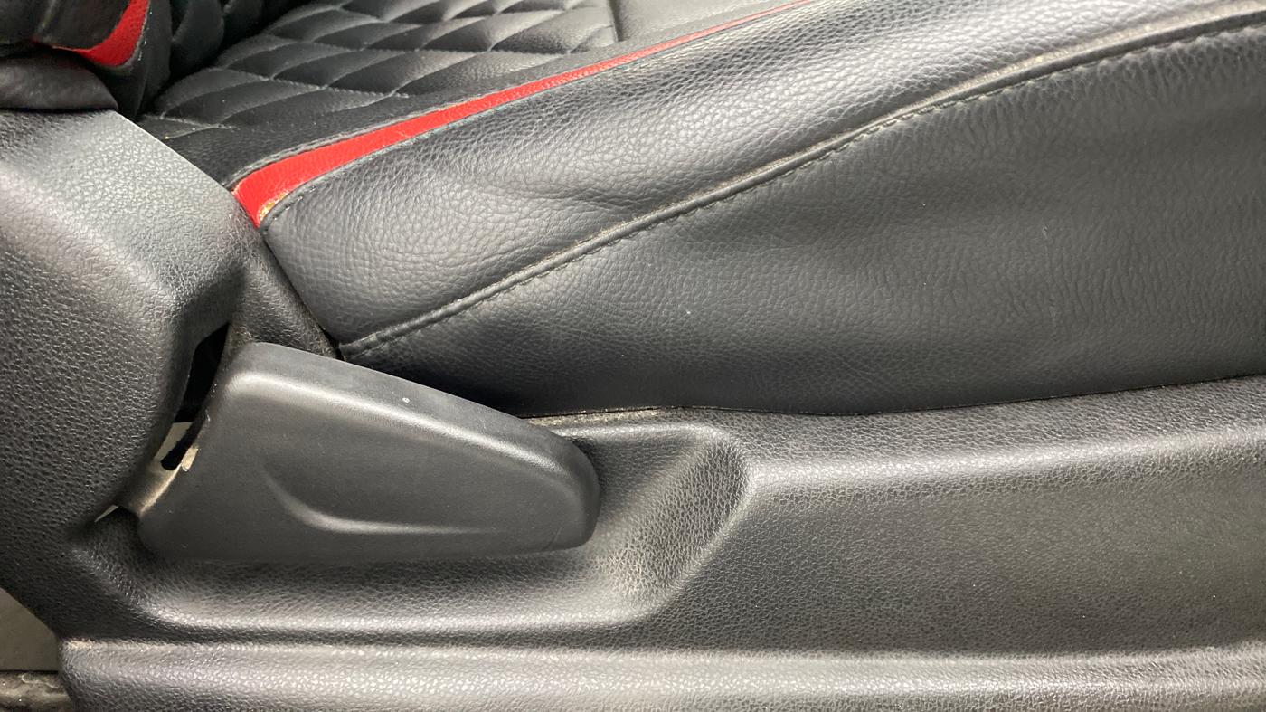 2017 Renault Kwid RXL, Petrol, Manual, 20,843 km, Driver Side Adjustment Panel