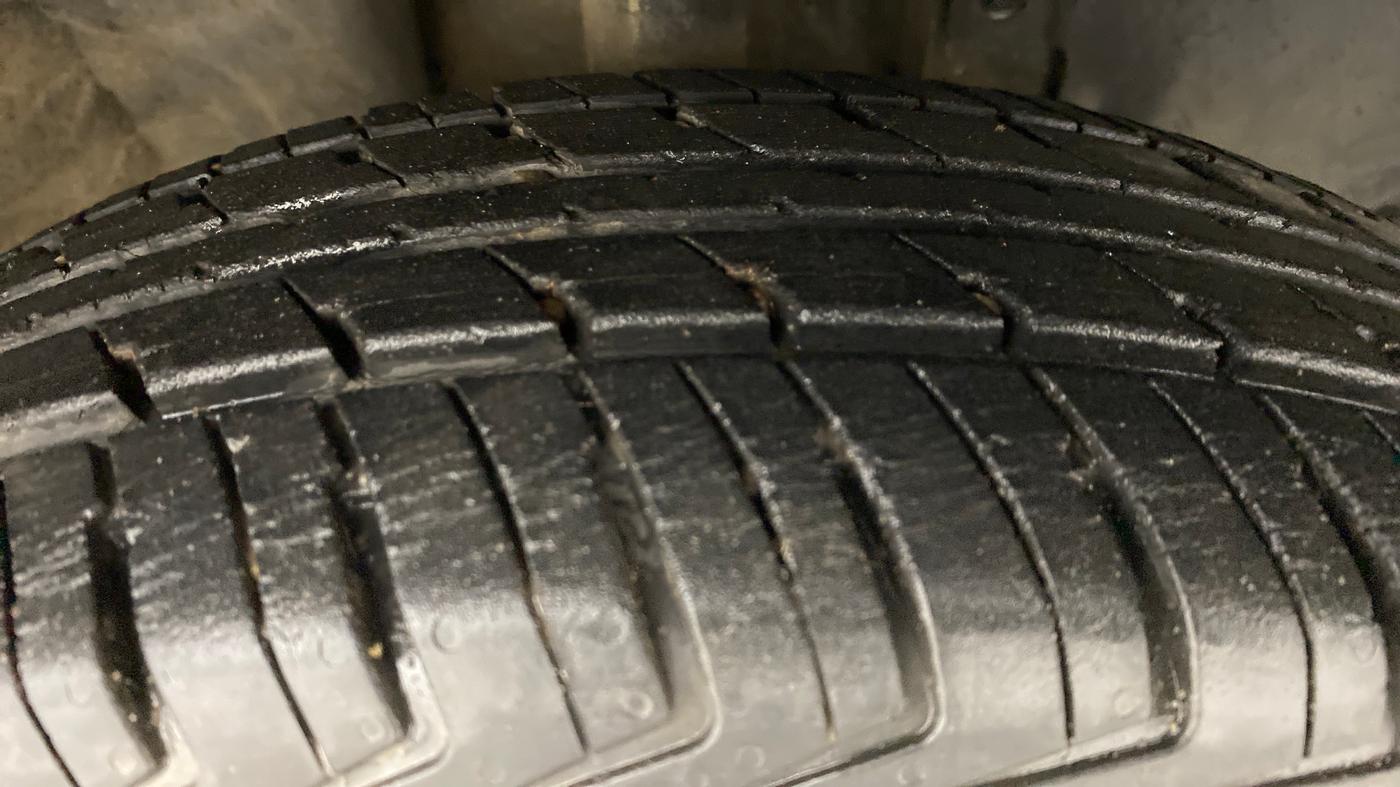 2017 Renault Kwid RXL, Petrol, Manual, 20,843 km, Right Front Tyre Tread