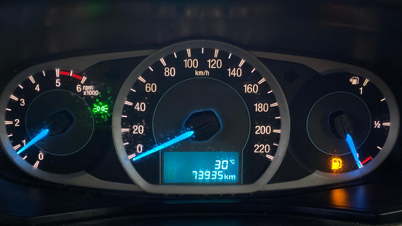 2015 Ford Figo Aspire TITANIUM PLUS 1.2 PETROL, Petrol, Manual, 73,930 km, Odometer Image