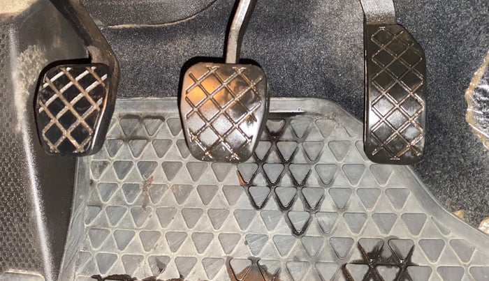 2017 Volkswagen Polo COMFORTLINE 1.2L, Petrol, Manual, 72,894 km, Pedals