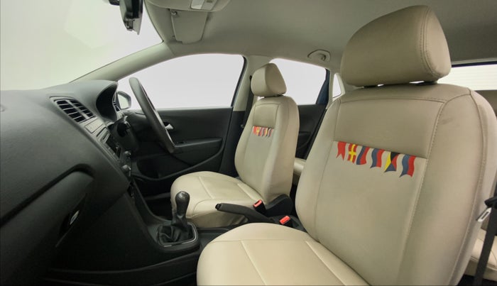 2017 Volkswagen Polo COMFORTLINE 1.2L, Petrol, Manual, 72,894 km, Right Side Front Door Cabin