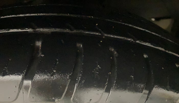 2019 Maruti Dzire VXI, Petrol, Manual, 42,795 km, Right Front Tyre Tread