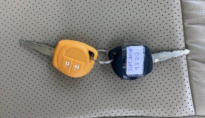 2019 Maruti Dzire VXI, Petrol, Manual, 42,795 km, Key Close Up