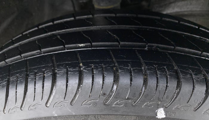 2019 Maruti S PRESSO VXI PLUS, Petrol, Manual, 22,080 km, Right Front Tyre Tread