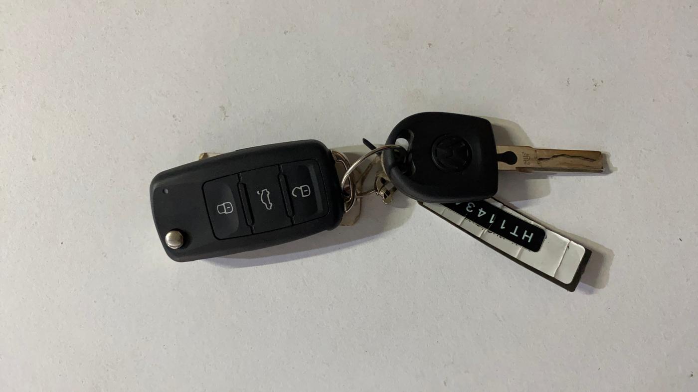 2017 Volkswagen Ameo COMFORTLINE 1.2L, Petrol, Manual, 95,386 km, Key Close Up