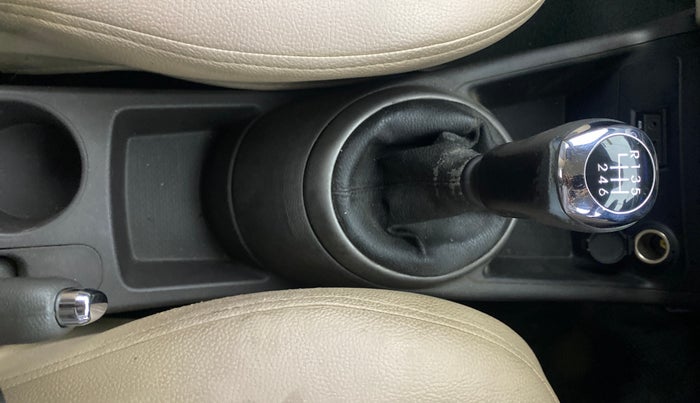 2014 Hyundai i20 SPORTZ 1.4 CRDI, Diesel, Manual, 77,055 km, Gear Lever