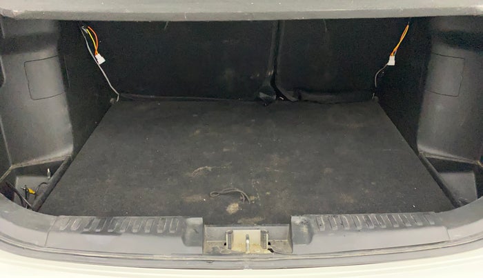 2022 Toyota URBAN CRUISER HIGH GRADE MT, Petrol, Manual, 44,390 km, Boot Inside