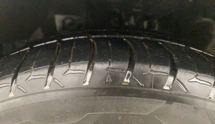 2017 Honda City 1.5L I-DTEC VX, Diesel, Manual, 1,20,013 km, Left Front Tyre Tread
