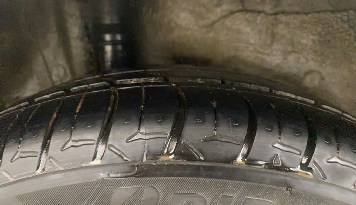 2017 Honda City 1.5L I-DTEC VX, Diesel, Manual, 1,20,013 km, Right Rear Tyre Tread