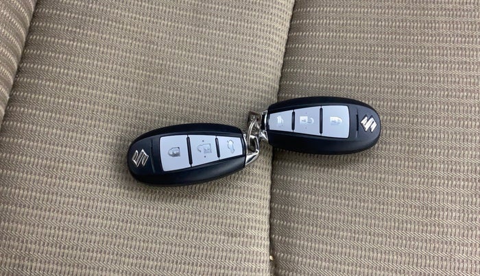 2018 Maruti Ciaz ZETA 1.4  MT PETROL, Petrol, Manual, 33,469 km, Key Close Up