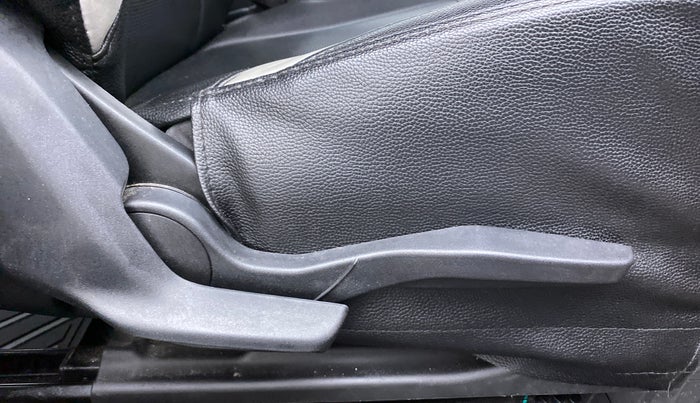 2020 Maruti Swift VXI, Petrol, Manual, 30,992 km, Driver Side Adjustment Panel