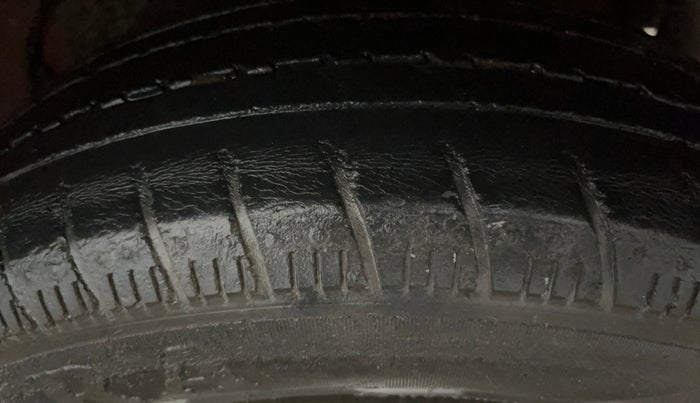 2016 Maruti Celerio ZXI AMT (O), Petrol, Automatic, 32,215 km, Left Rear Tyre Tread