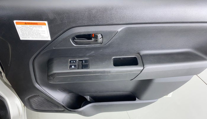 2019 Maruti New Wagon-R LXI CNG 1.0 L, CNG, Manual, 48,251 km, Driver Side Door Panels Control