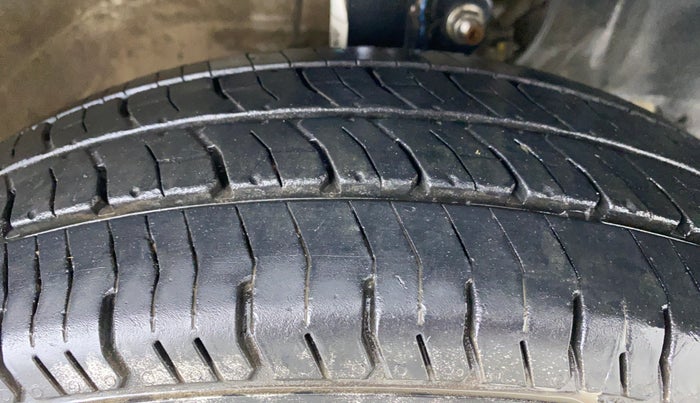 2019 Maruti New Wagon-R LXI CNG 1.0 L, CNG, Manual, 48,251 km, Right Front Tyre Tread
