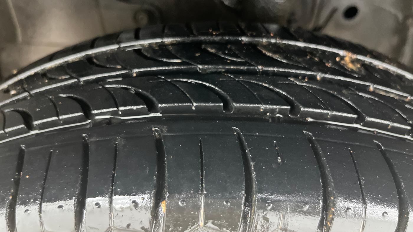 2021 Honda Amaze 1.2L I-VTEC S, Petrol, Manual, 77,315 km, Left Front Tyre Tread