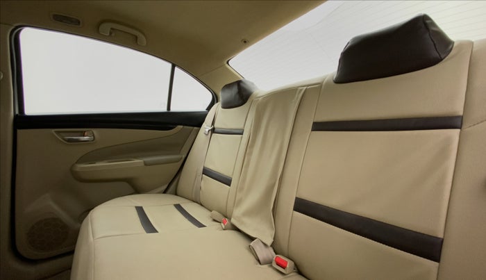 2015 Maruti Ciaz ZDI, Diesel, Manual, 62,245 km, Right Side Rear Door Cabin