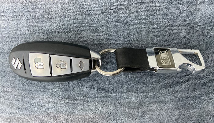 2015 Maruti Ciaz ZDI, Diesel, Manual, 62,245 km, Key Close Up