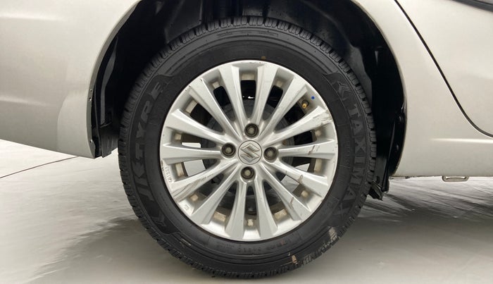 2015 Maruti Ciaz ZDI, Diesel, Manual, 62,245 km, Right Rear Wheel