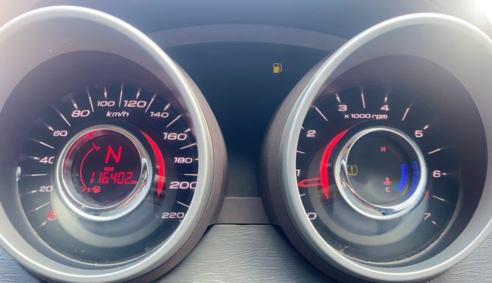 2015 Mahindra XUV500 W8, Diesel, Manual, 1,16,382 km, Odometer Image