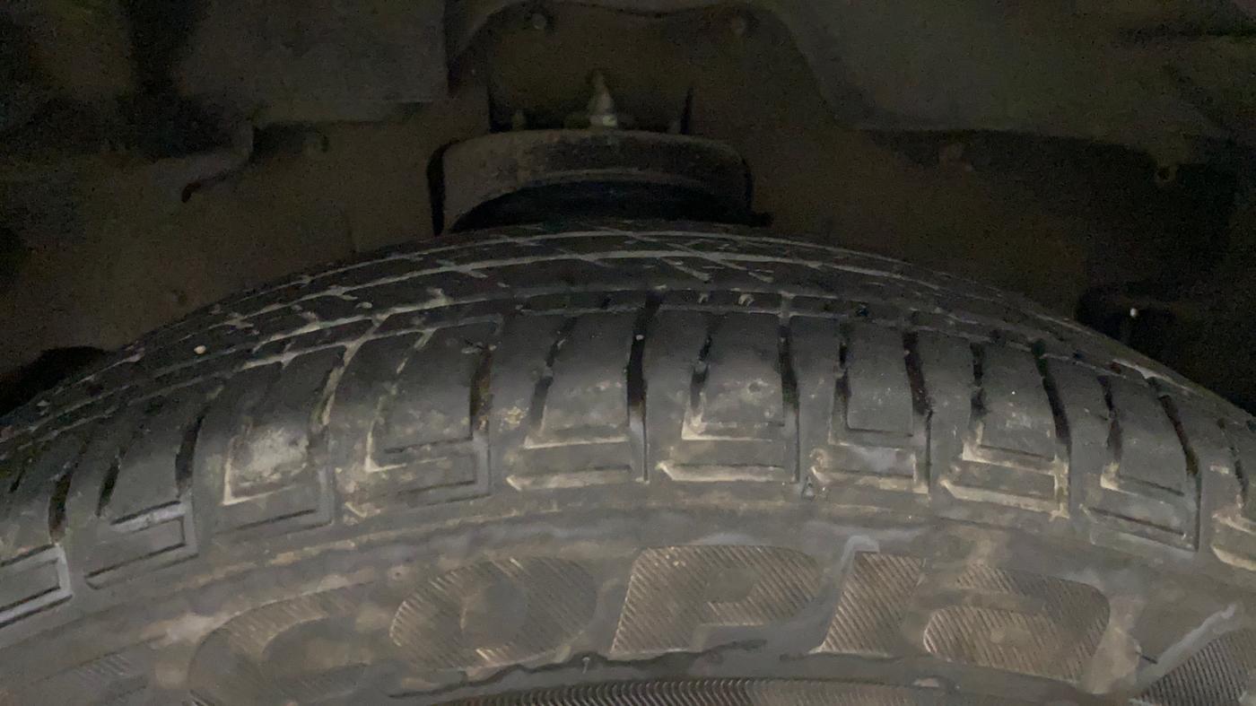 2024 Mahindra SCORPIO CLASSIC S 7STR, Diesel, Manual, 19,698 km, Right Front Tyre Tread