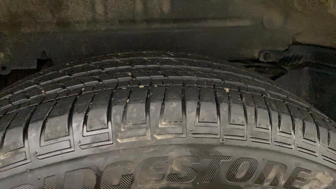 2024 Mahindra SCORPIO CLASSIC S 7STR, Diesel, Manual, 19,698 km, Right Rear Tyre Tread