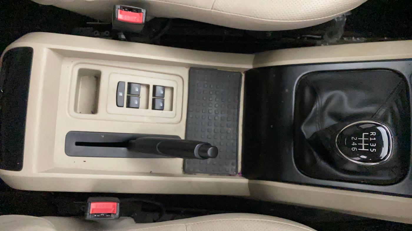 2024 Mahindra SCORPIO CLASSIC S 7STR, Diesel, Manual, 19,698 km, Gear Lever