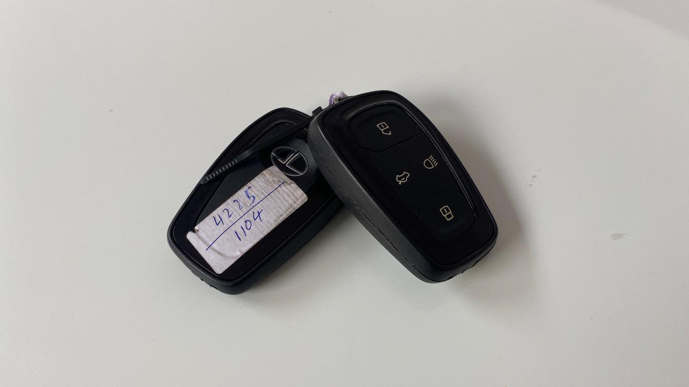 2021 Tata ALTROZ XT PETROL, Petrol, Manual, 34,077 km, Key Close Up