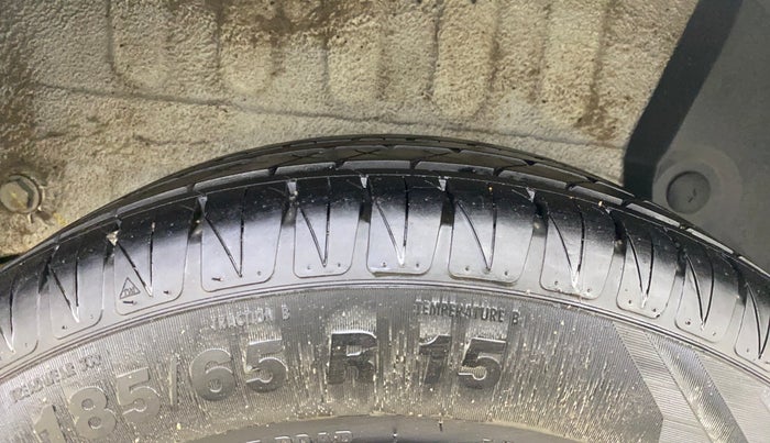 2018 Renault Lodgy 85 PS RXE 8 STR, Diesel, Manual, 31,440 km, Left Rear Tyre Tread