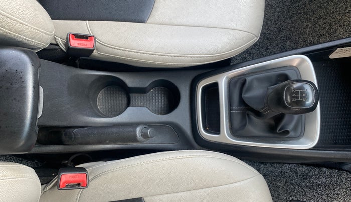 2021 Hyundai VENUE S 1.2, Petrol, Manual, 34,827 km, Gear Lever