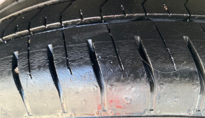 2021 Hyundai VENUE S 1.2, Petrol, Manual, 34,827 km, Right Rear Tyre Tread