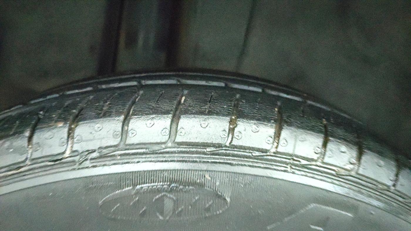 2017 Maruti Ciaz ZDI SHVS, Diesel, Manual, 74,555 km, Right Rear Tyre Tread