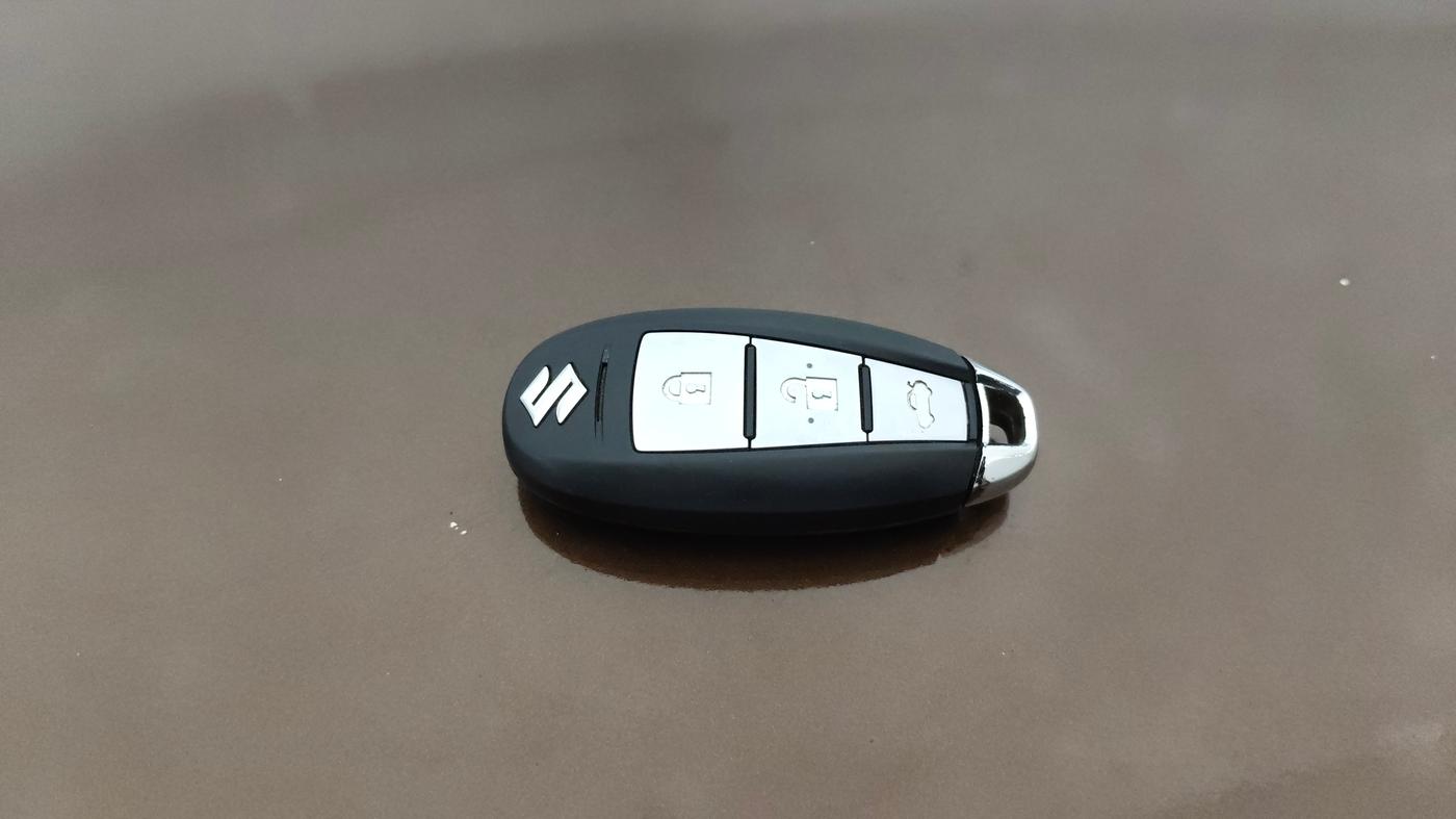 2017 Maruti Ciaz ZDI SHVS, Diesel, Manual, 74,555 km, Key Close Up