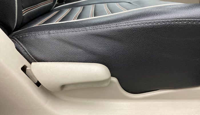 2018 Maruti Celerio VXI AMT (O), Petrol, Automatic, 67,906 km, Driver Side Adjustment Panel