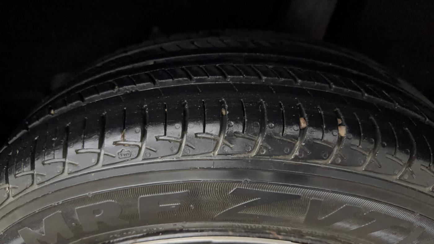 2017 Maruti Baleno DELTA PETROL 1.2, Petrol, Manual, 87,405 km, Left Rear Tyre Tread