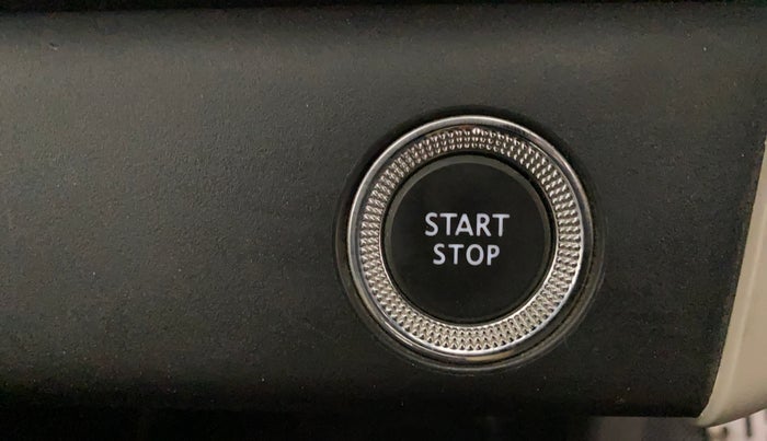 2023 Renault TRIBER RXZ AMT, Petrol, Automatic, 15,606 km, Keyless Start/ Stop Button