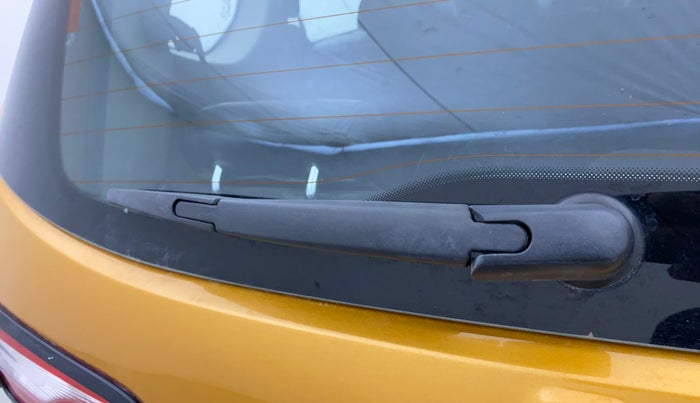 2023 Renault TRIBER RXZ AMT, Petrol, Automatic, 15,606 km, Rear Wiper