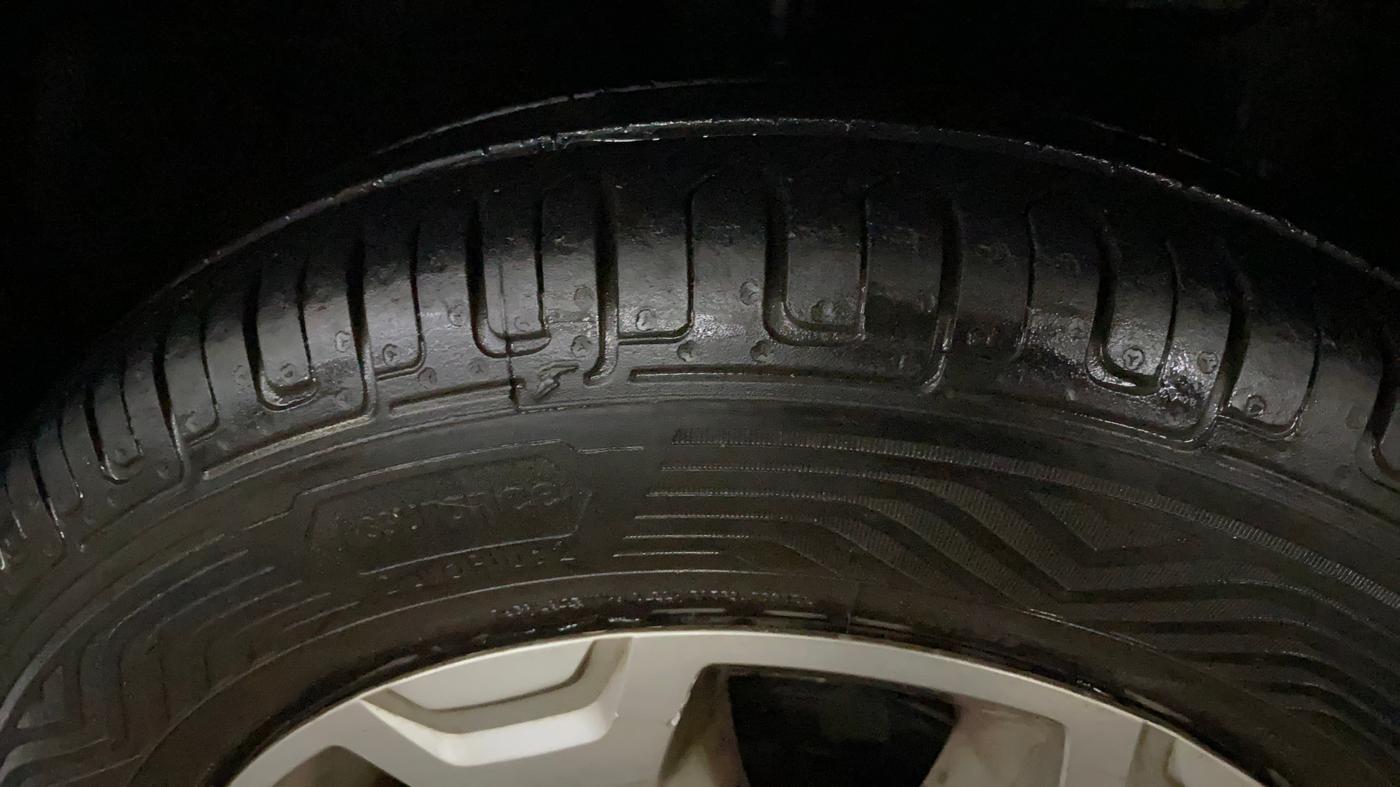 2018 Renault Kwid CLIMBER 1.0 AMT, Petrol, Automatic, 44,922 km, Right Front Tyre Tread
