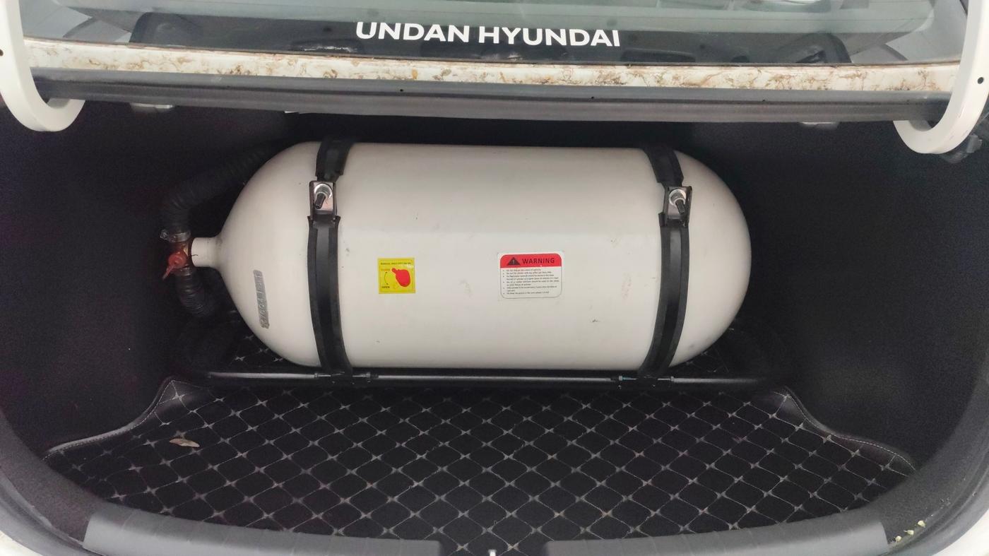 2022 Hyundai AURA S 1.2 CNG, CNG, Manual, 32,964 km, Boot Inside