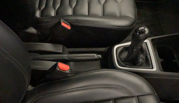 2021 Maruti Swift LXI, CNG, Manual, 92,464 km, Gear Lever