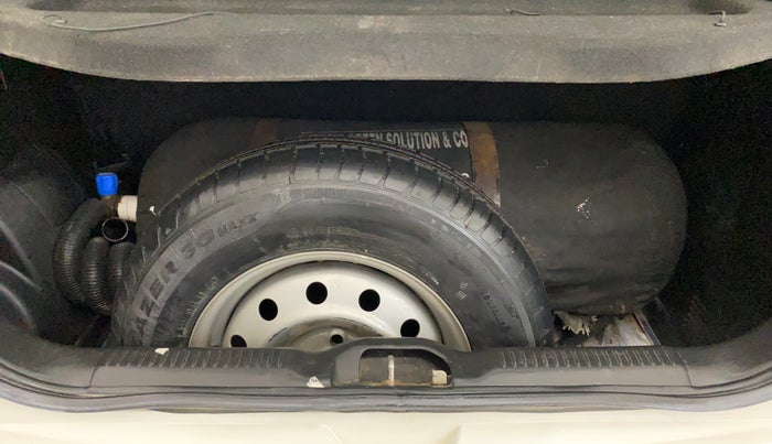 2021 Maruti Swift LXI, CNG, Manual, 92,464 km, Boot Inside