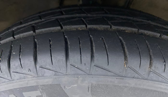 2022 Maruti Alto VXI PLUS, Petrol, Manual, 13,095 km, Right Front Tyre Tread
