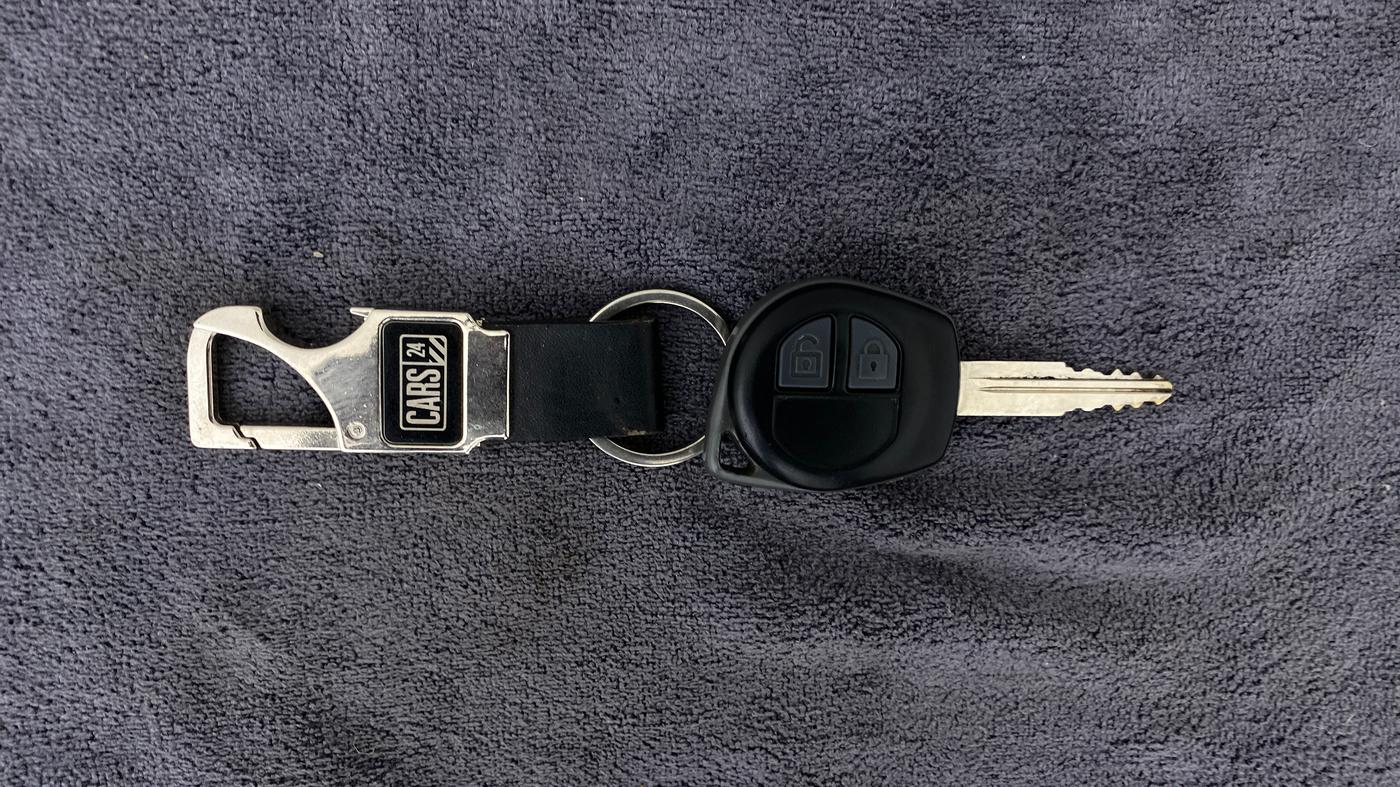 2022 Maruti Alto VXI PLUS, Petrol, Manual, 13,095 km, Key Close Up
