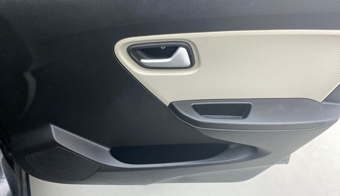 2022 Maruti Alto VXI PLUS, Petrol, Manual, 13,095 km, Driver Side Door Panels Control