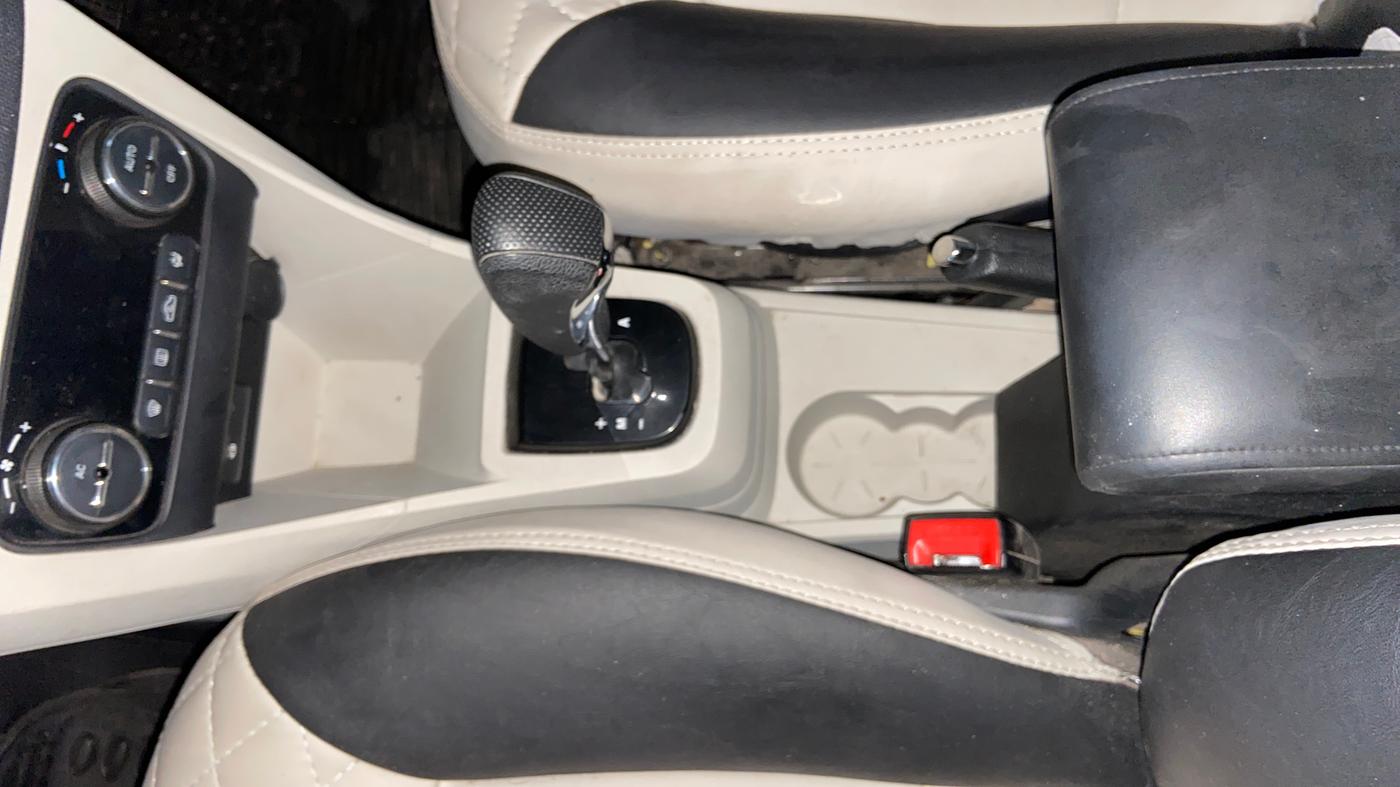 2022 Tata TIGOR XZA PLUS PETROL, Petrol, Automatic, 49,049 km, Gear Lever