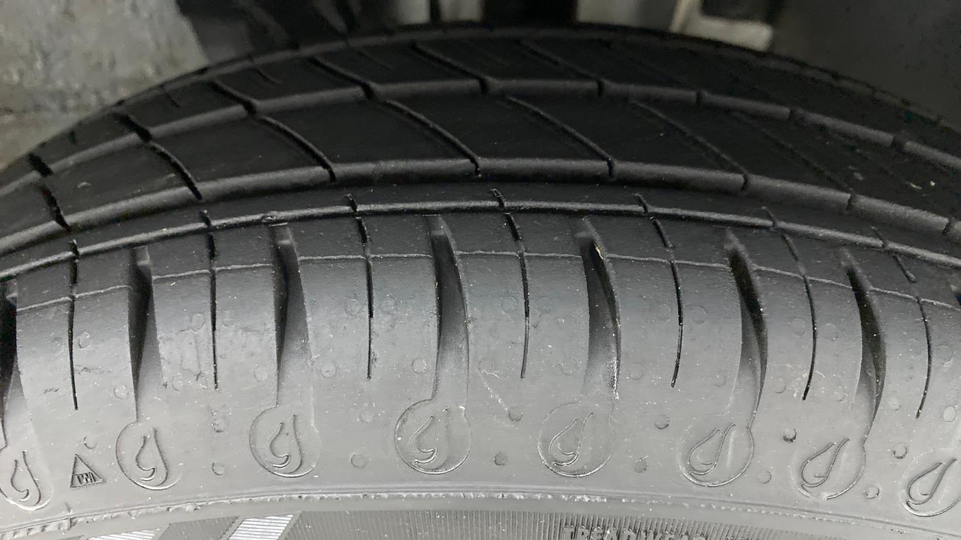 2021 Renault Kwid CLIMBER 1.0 (O), Petrol, Manual, 5,455 km, Right Front Tyre Tread