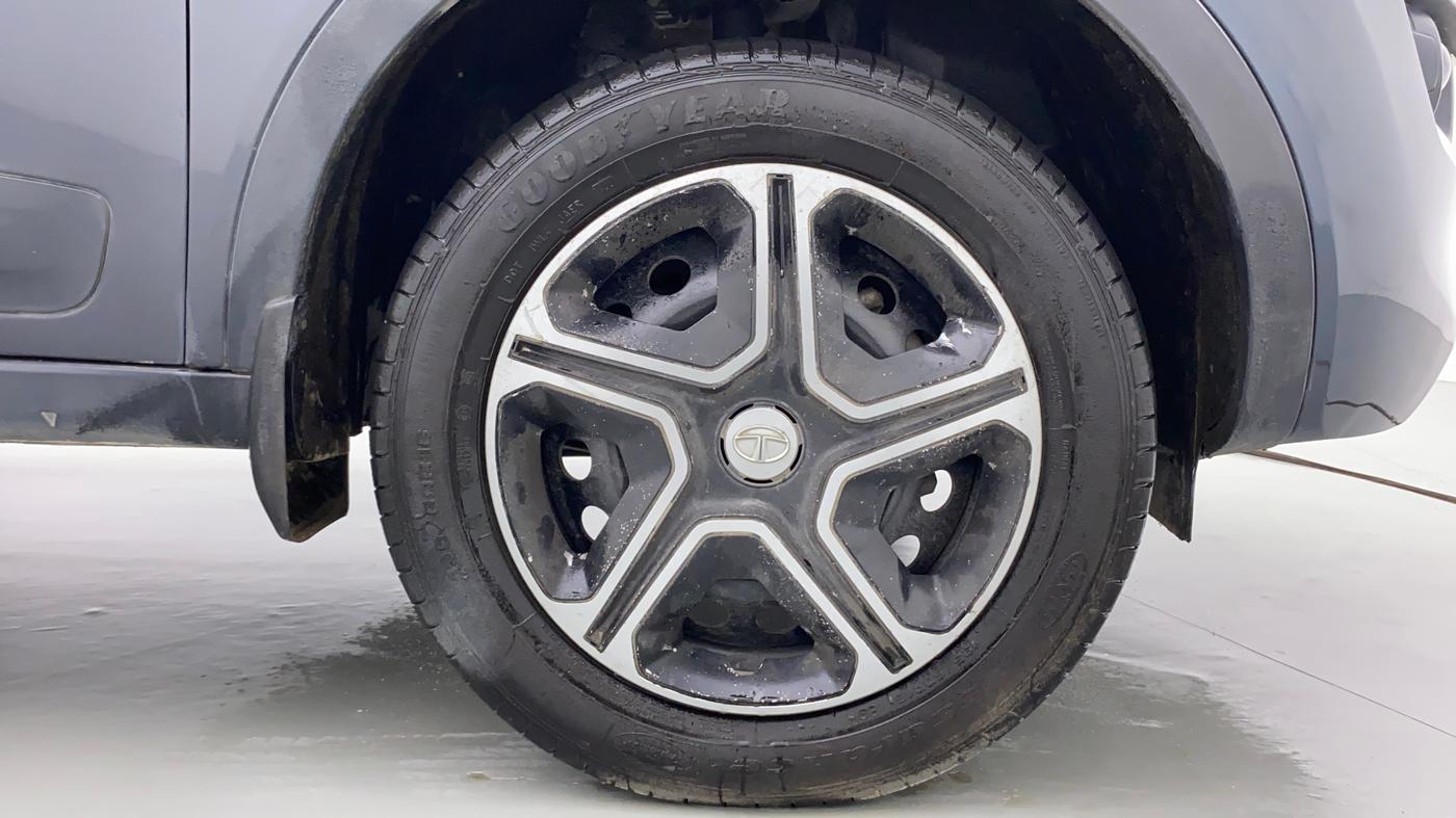 2019 Tata NEXON XM PETROL, Petrol, Manual, 95,344 km, Right Front Wheel