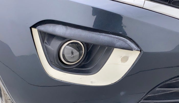 2019 Tata NEXON XM PETROL, Petrol, Manual, 95,344 km, Right fog light - Not working