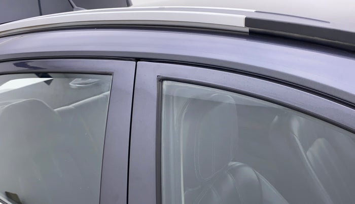2019 Tata NEXON XM PETROL, Petrol, Manual, 95,344 km, Right B pillar - Paint is slightly faded